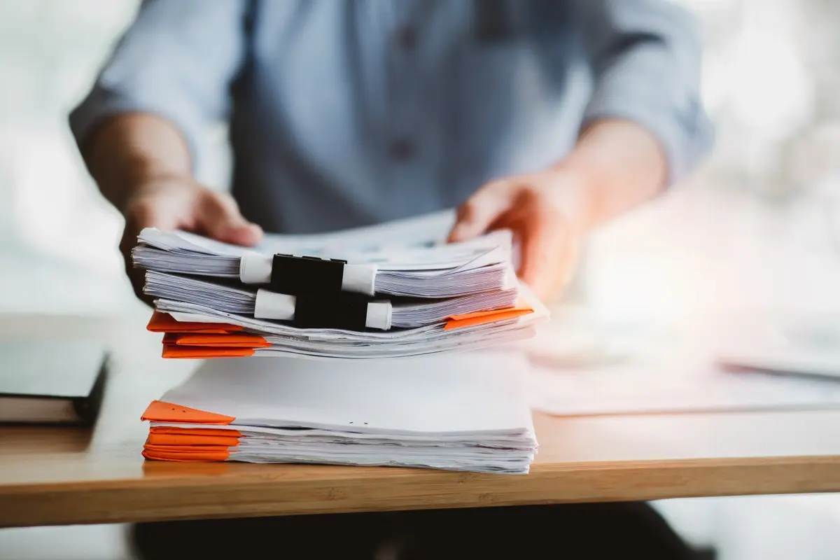 Reviewing company documents ahead of an ADGM filing deadline