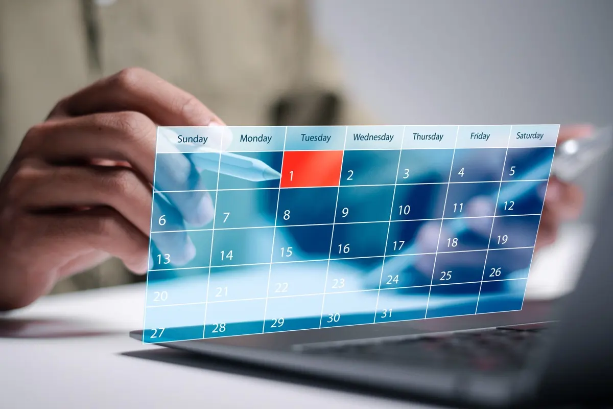 A planner with meeting reminders, the kind of month-by-month schedule an SPV owner needs before 24 January 2027