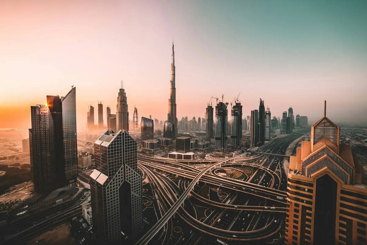 Register a Company in the UK or Dubai? What UK Entrepreneurs Need to Know