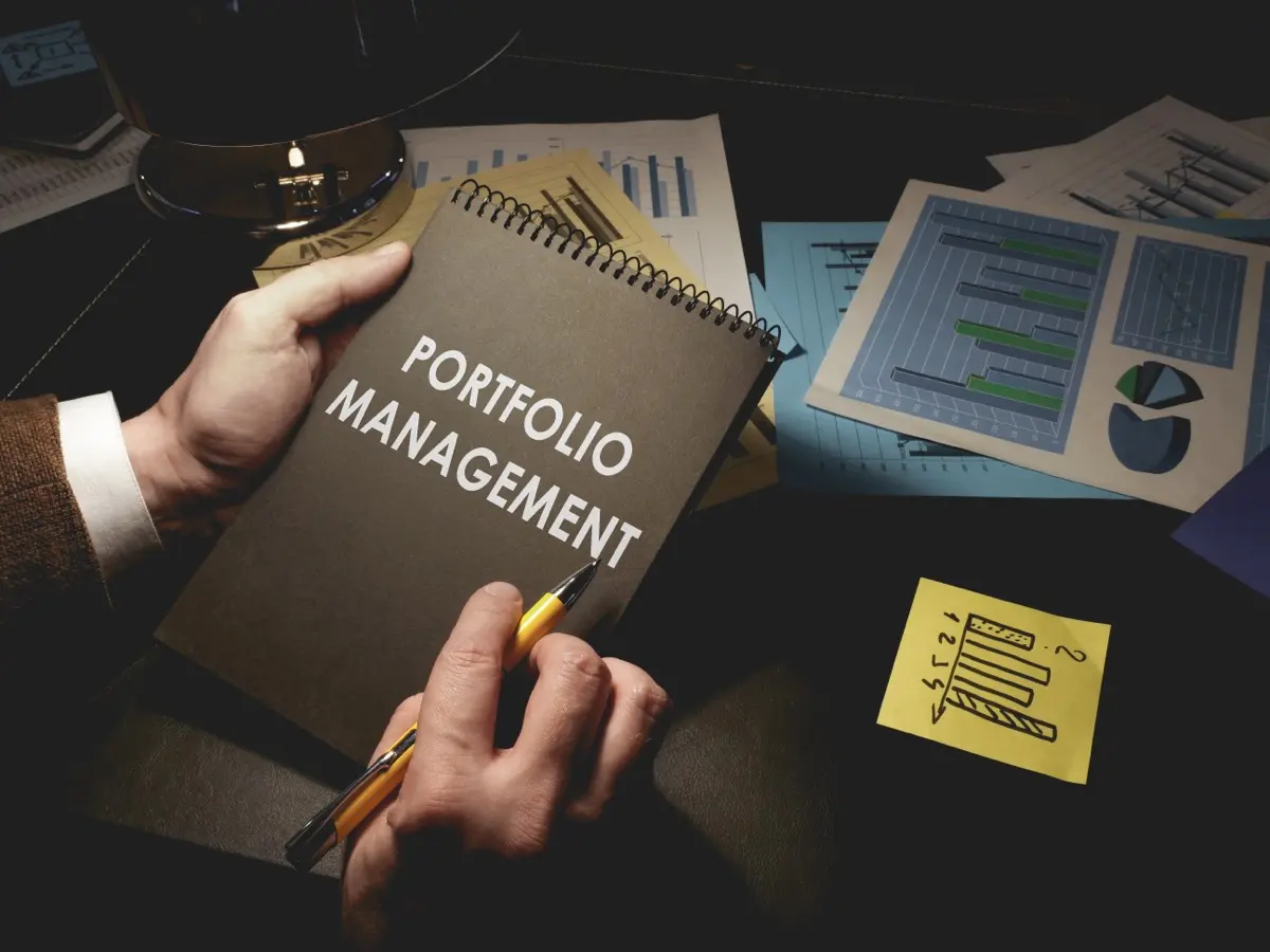 A manager noting portfolio decisions, the question of who decides that separates a fund from a proprietary vehicle